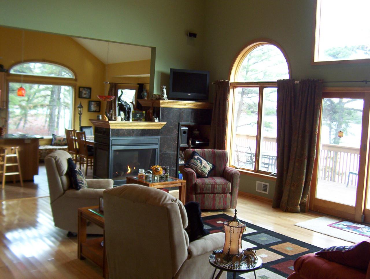 735 Mountaintop Lake Road Long Pond, PA 18334 - Photo 4 of 27 Living Room