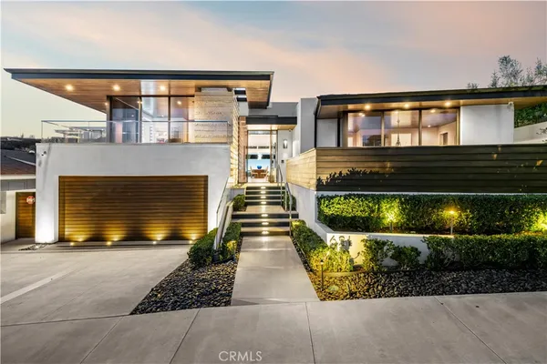 $11,495,000 | 621 Malabar Drive, Corona del Mar, CA 92625