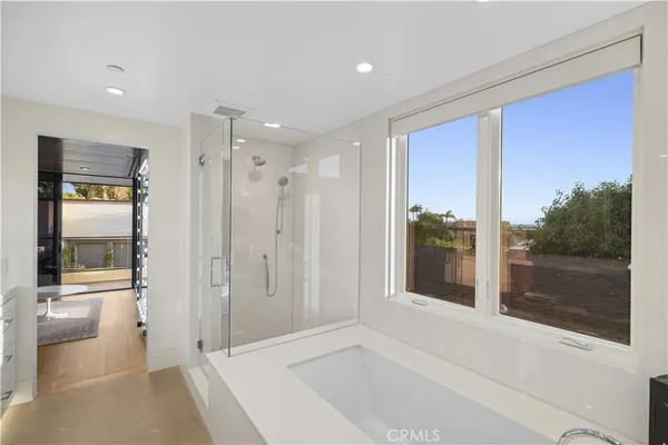 $11,495,000 | 621 Malabar Drive, Corona del Mar, CA 92625