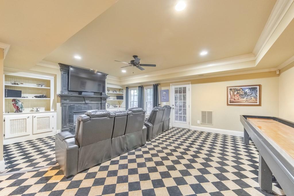 3901 Hazelhurst Drive Northeast Marietta, GA 30066 - Photo 5 of 79