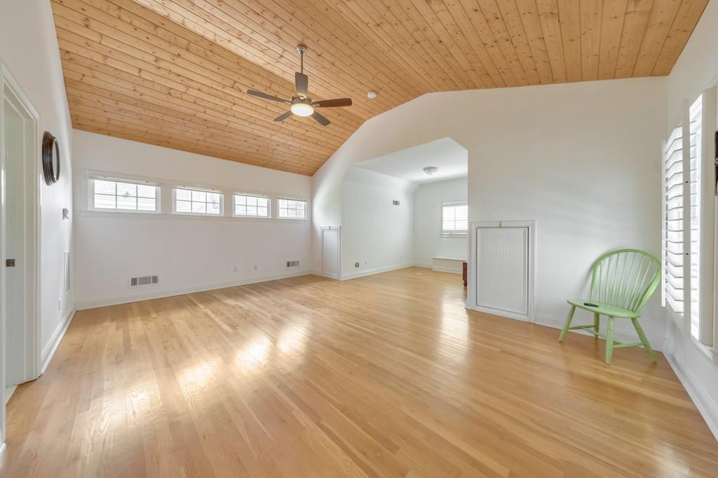 3901 Hazelhurst Drive Northeast Marietta, GA 30066 - Photo 6 of 79