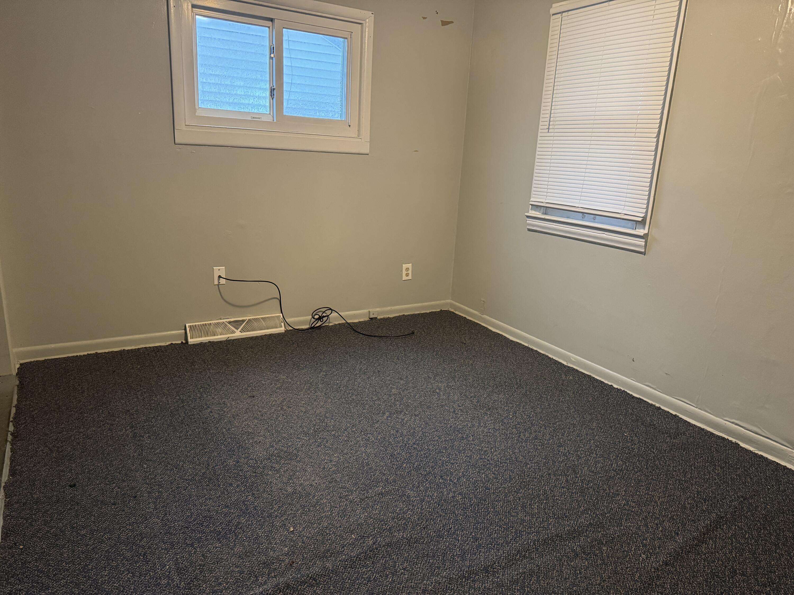 5017 Christiansen Road Lansing, MI 48910 - Photo 5 of 9 IMG_5933