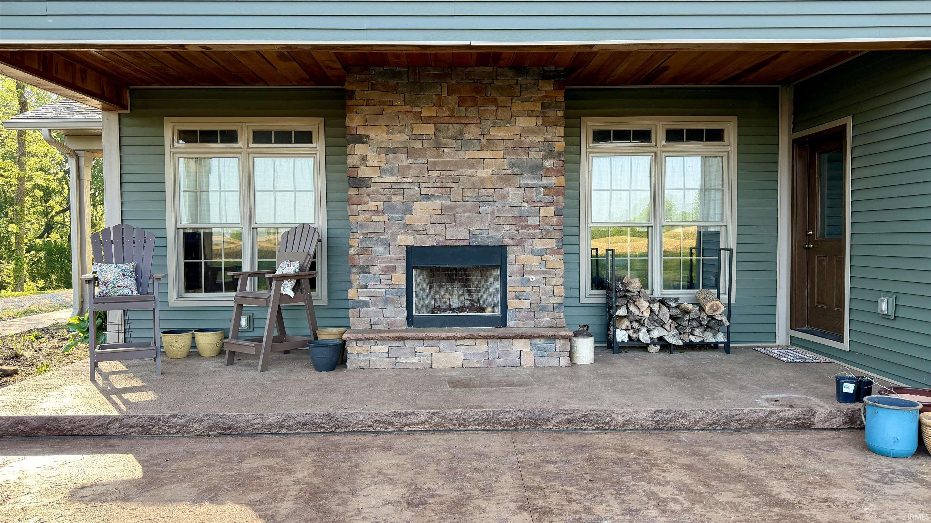 11925 Cates Road Wheatland, IN 47597 - Photo 3 of 33 Gallery Image 3