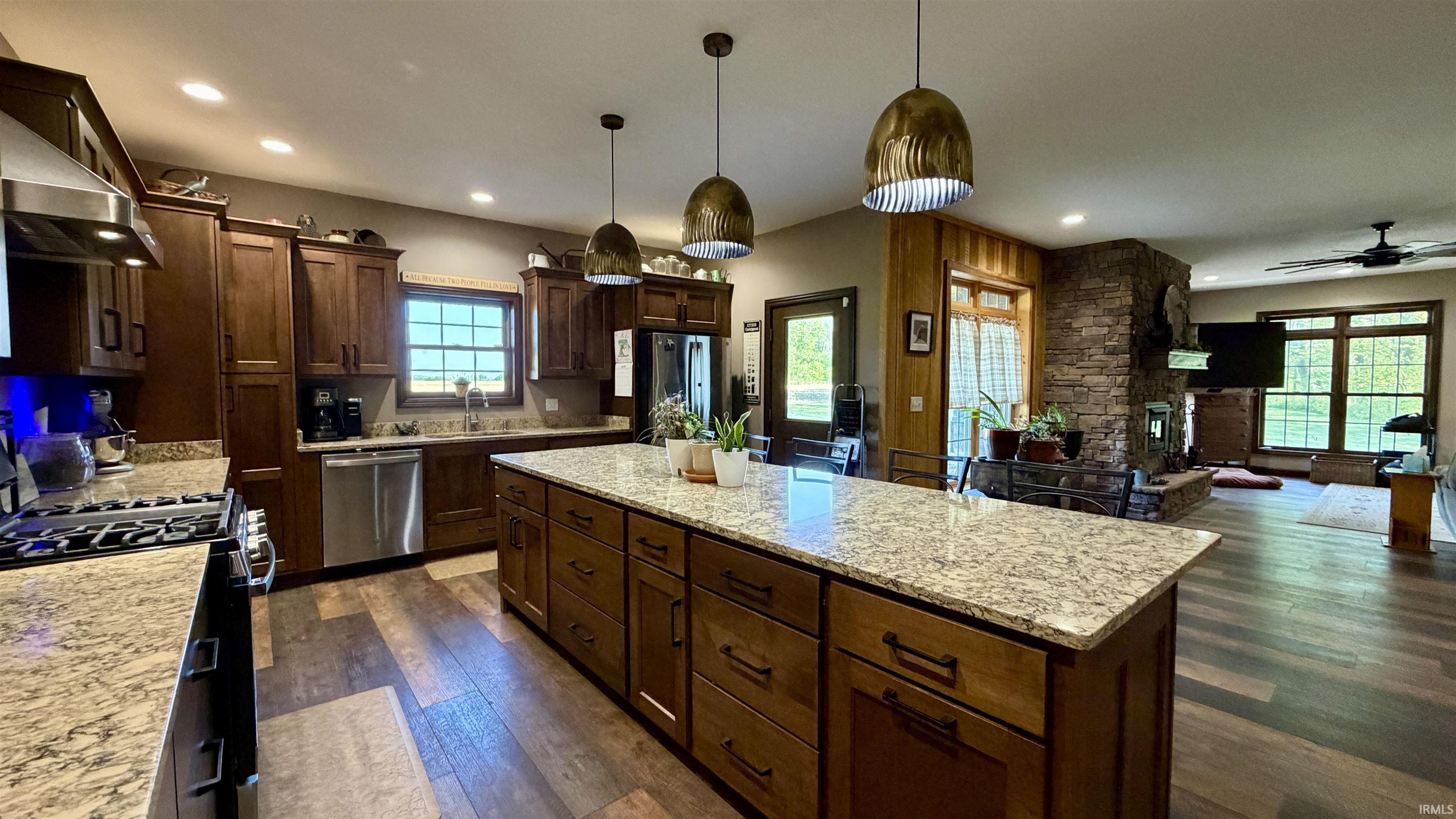 11925 Cates Road Wheatland, IN 47597 - Photo 8 of 33 Gallery Image 8
