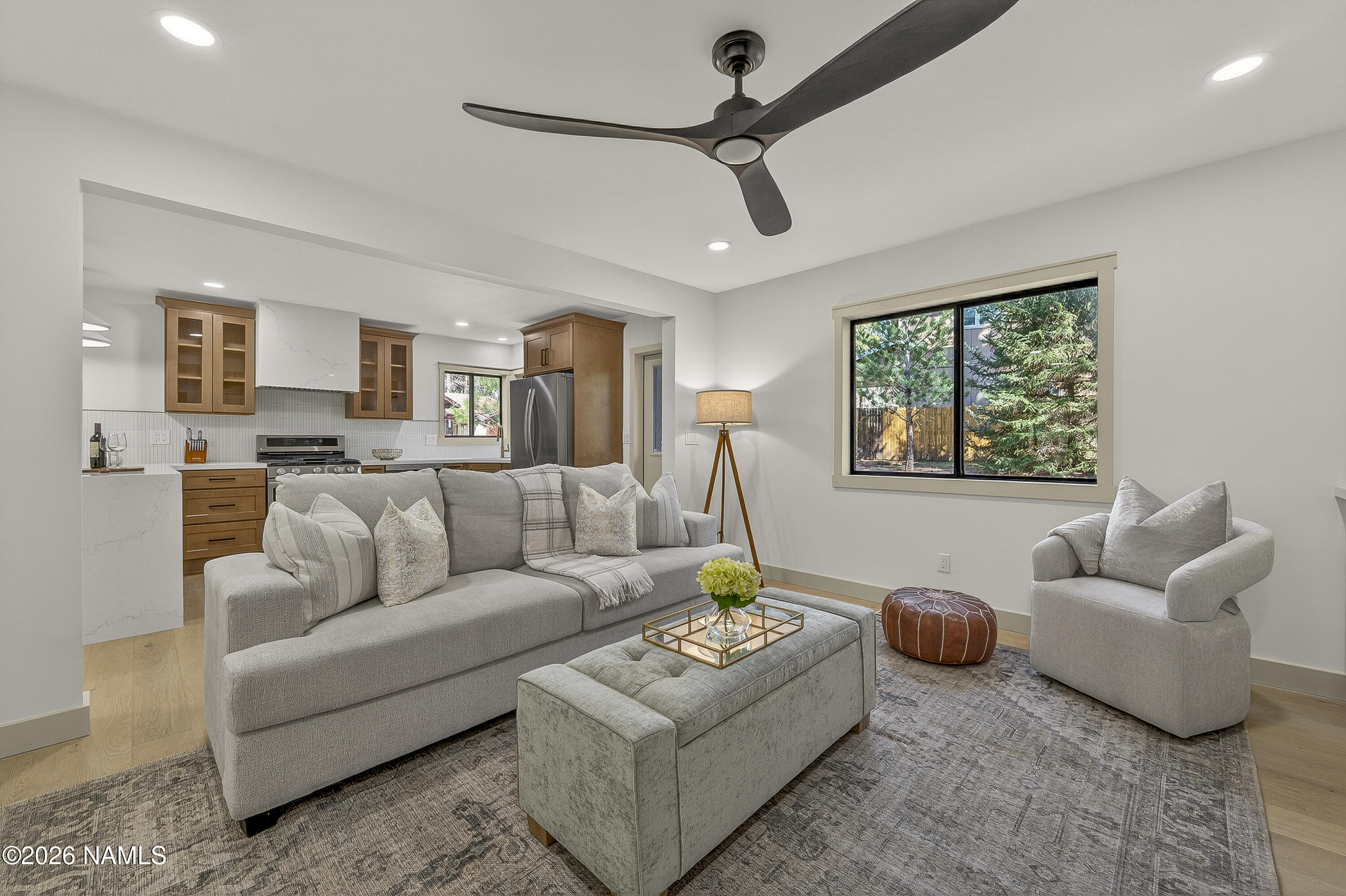 1411 Inverrary Way Flagstaff, AZ 86004 - Photo 16 of 49 Living room