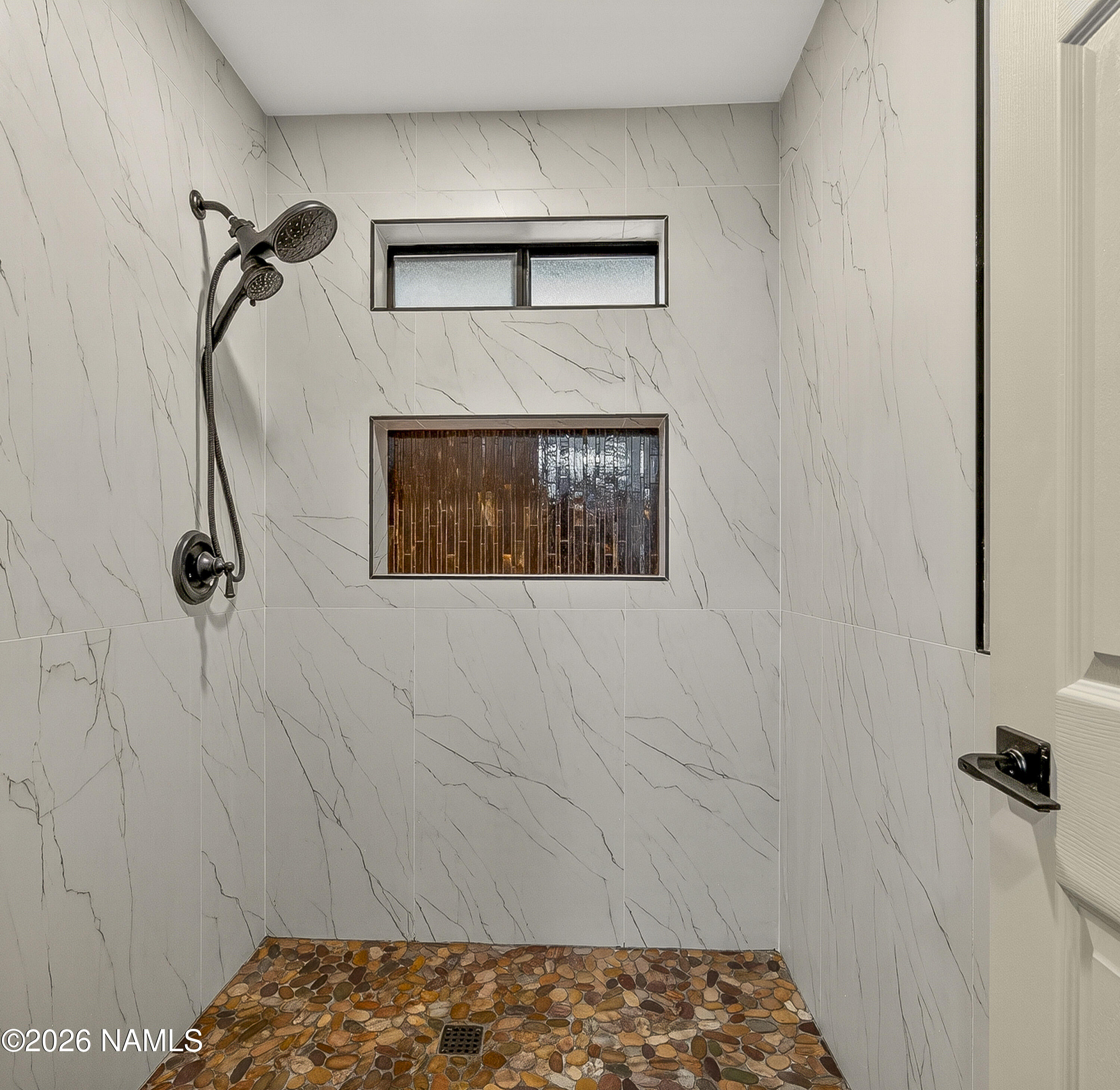 1411 Inverrary Way Flagstaff, AZ 86004 - Photo 30 of 49 primary bath