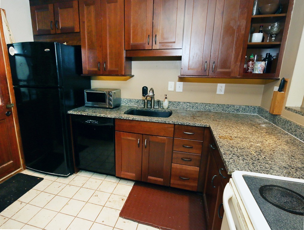 84 Gordon Street, Unit 206 Boston, MA 02135 - Photo 1 of 12