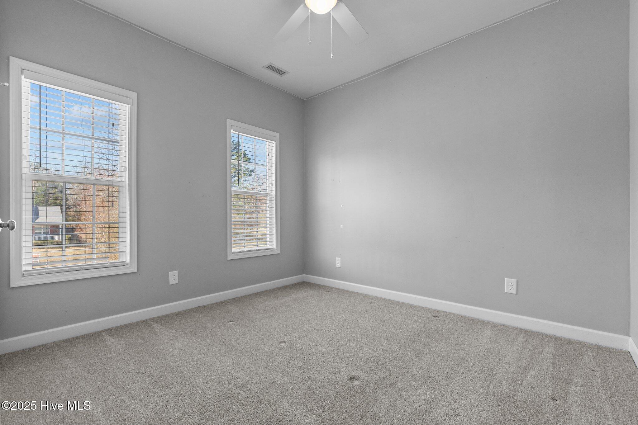 135 Rocktree Court Raeford, NC 28376 - Photo 30 of 42 40-web-or-mls-707A2468