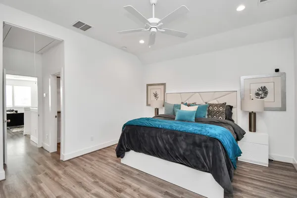 $2,495 | 9005 Laverne Oak Lane, Houston, TX 77080