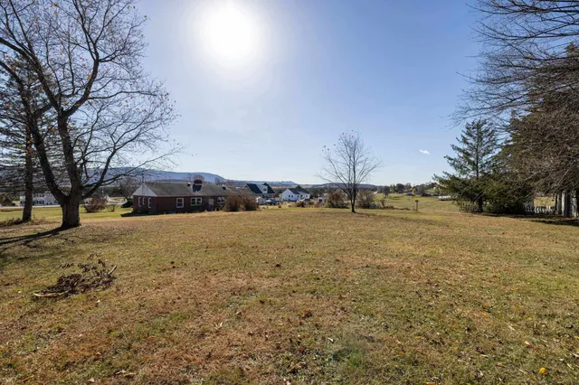 $299,900 | 8241 North Valley Pike, Harrisonburg, VA 22802