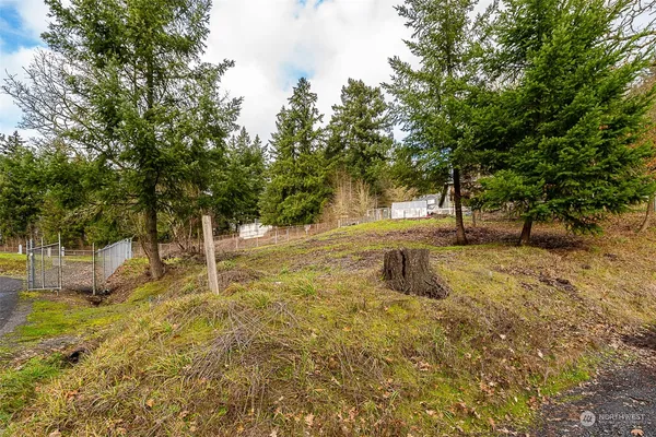$55,000 | 417 Southeast Parkhill Drive, Chehalis, WA 98532