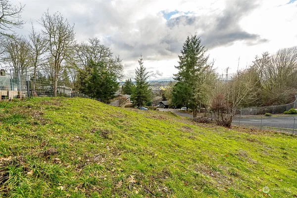 $55,000 | 417 Southeast Parkhill Drive, Chehalis, WA 98532