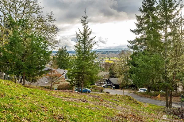 $55,000 | 417 Southeast Parkhill Drive, Chehalis, WA 98532