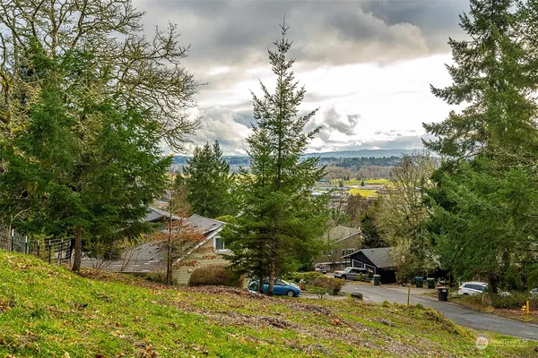 $55,000 | 417 Southeast Parkhill Drive, Chehalis, WA 98532