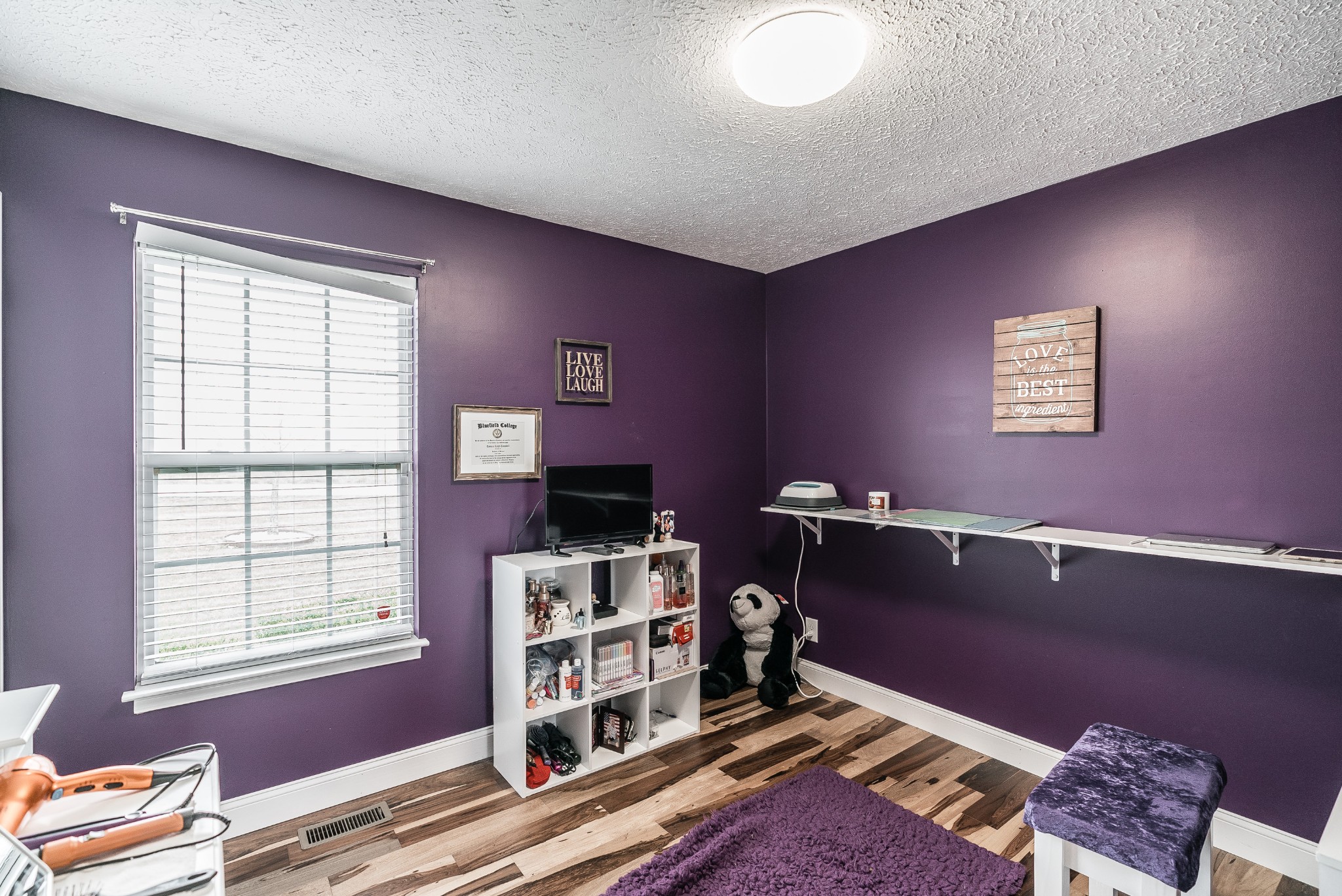 612 Denning Ford Road Portland, TN 37148 - Photo 12 of 26 a living room with furniture and a window