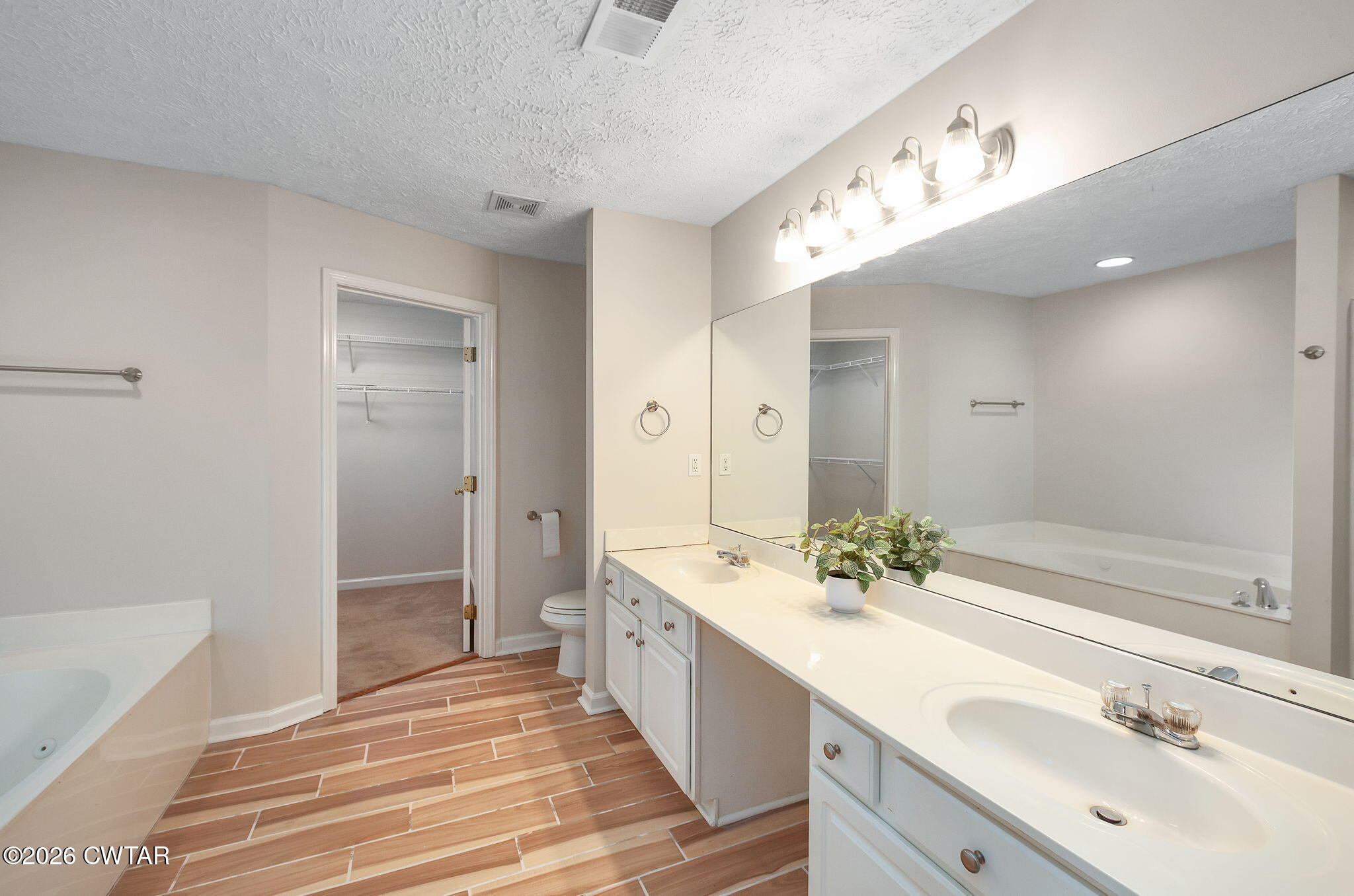 140 Reed Circle Medina, TN 38355 - Photo 15 of 30 Primary Bath