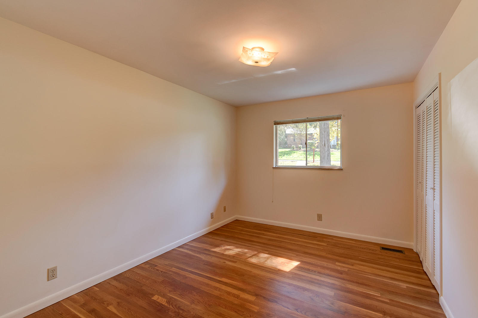 117 Cooper Circle Oak Ridge, TN 37830 - Photo 12 of 27 117 Cooper Cir-12
