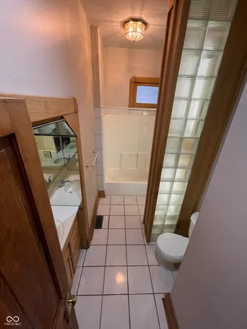 $1,100 | 412 East 16th Street, Indianapolis, IN 46202