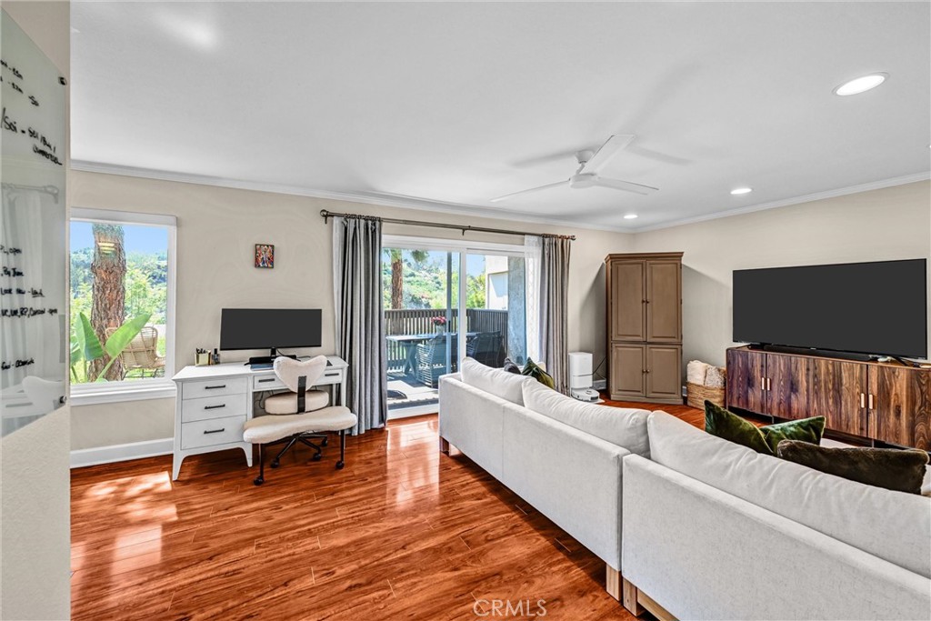 8640 Via Mallorca, Unit B La Jolla, CA 92037 - Photo 3 of 31