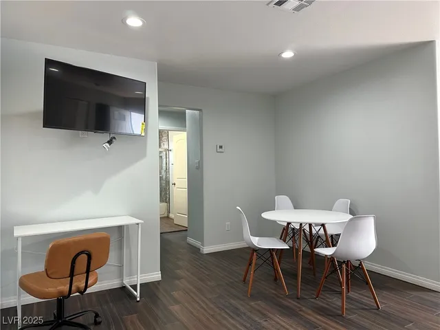$1,100 | 625 North 11th Street, Unit BD, Las Vegas, NV 89101