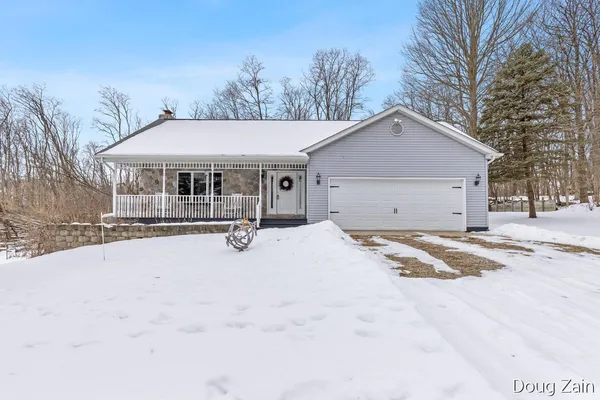 $399,900 | 5373 North Gunnell Road, Dimondale, MI 48821