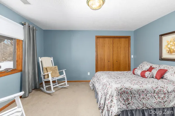 $399,900 | 5373 North Gunnell Road, Dimondale, MI 48821