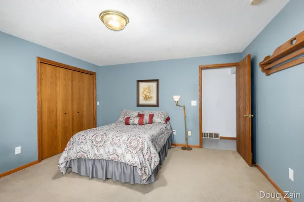 $399,900 | 5373 North Gunnell Road, Dimondale, MI 48821