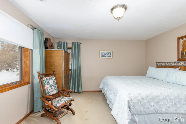 $399,900 | 5373 North Gunnell Road, Dimondale, MI 48821