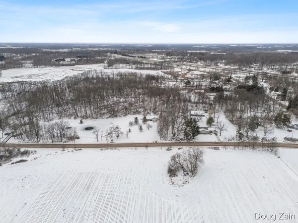 $399,900 | 5373 North Gunnell Road, Dimondale, MI 48821