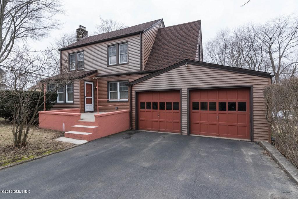 34 Hassake Road Old Greenwich, CT 06870 - Photo 2 of 14 Side view