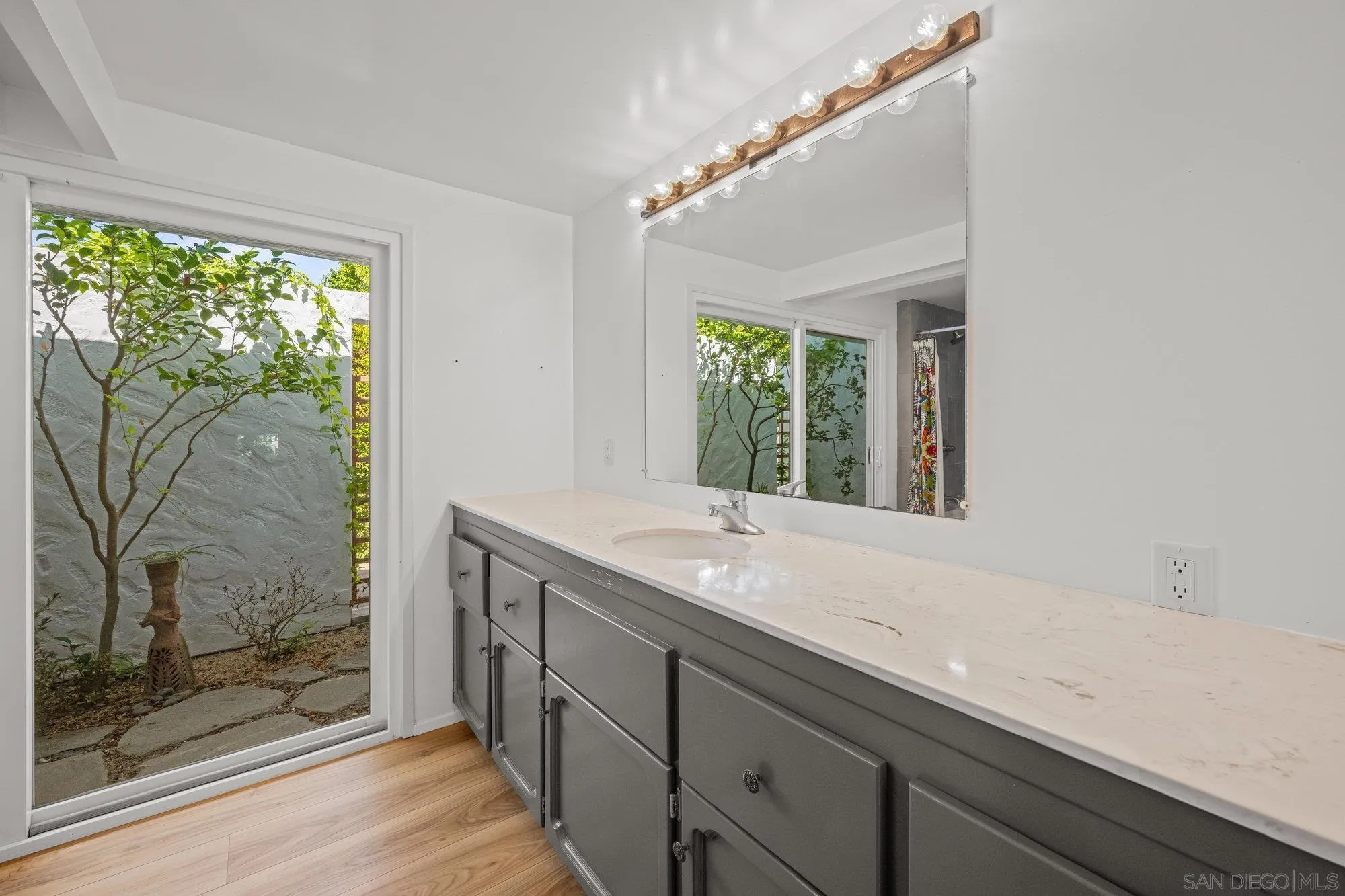 1640 El Paso Real La Jolla, CA 92037 - Photo 20 of 31