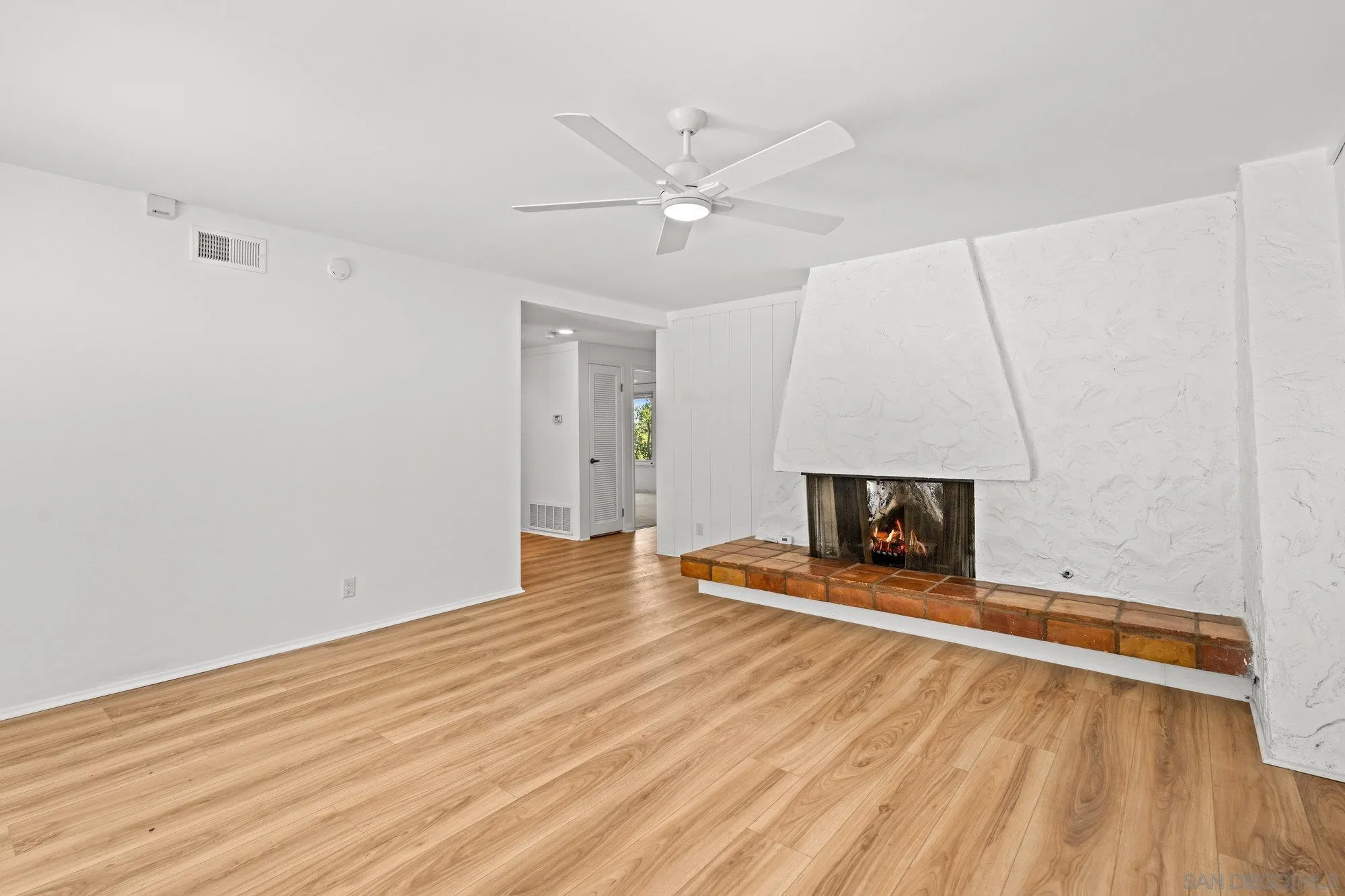 1640 El Paso Real La Jolla, CA 92037 - Photo 8 of 31