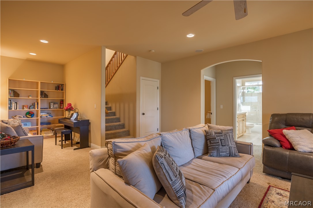 173 Grizzly Road Lake Arrowhead, CA 92352 - Photo 24 of 38