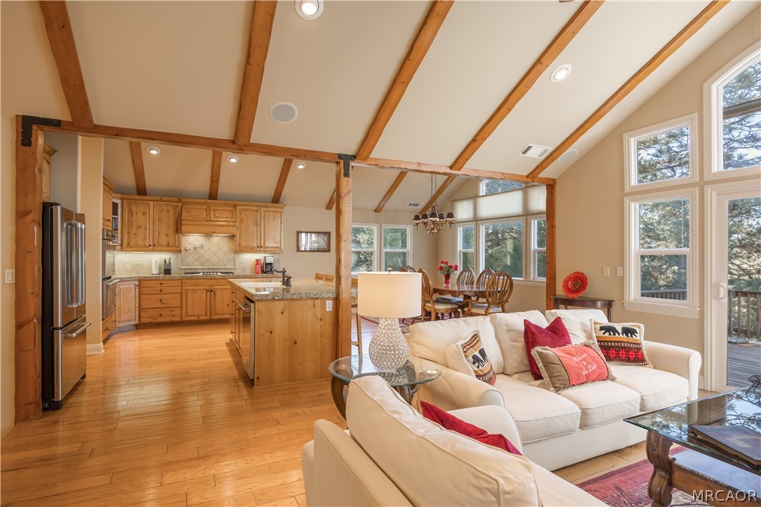 173 Grizzly Road Lake Arrowhead, CA 92352 - Photo 8 of 38