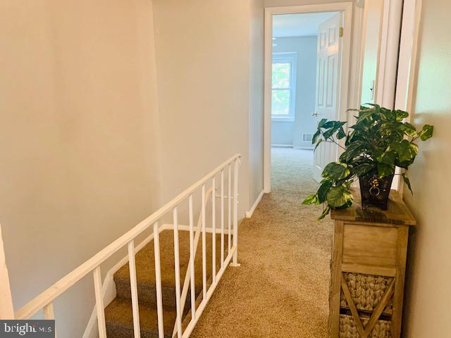 5678 Arnhem Road Baltimore, MD 21206 - Photo 26 of 39 Upstairs Hall