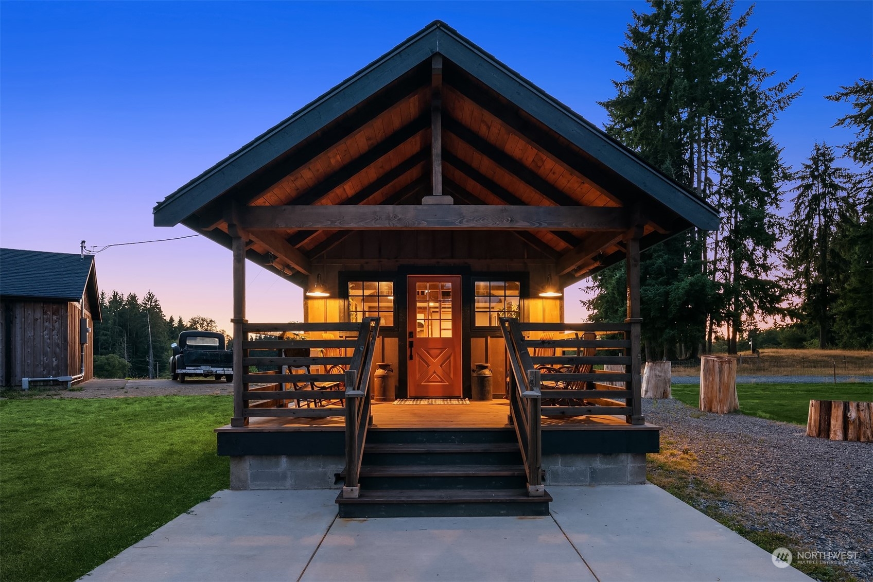 7715 Robe Menzel Road Granite Falls, WA 98252 - Photo 29 of 38 a front view of a house with garden