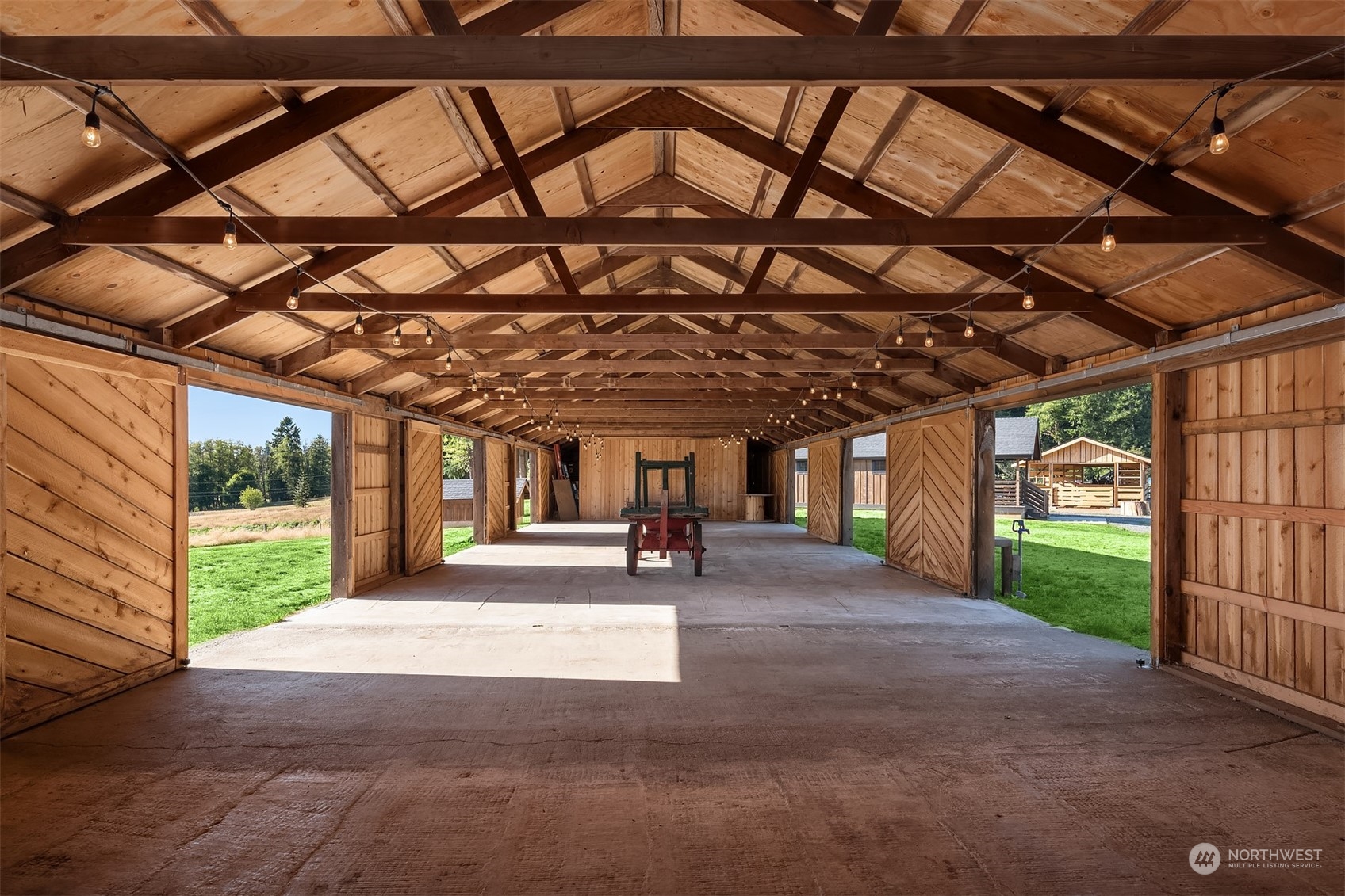 7715 Robe Menzel Road Granite Falls, WA 98252 - Photo 33 of 38 a view of a backyard with porch
