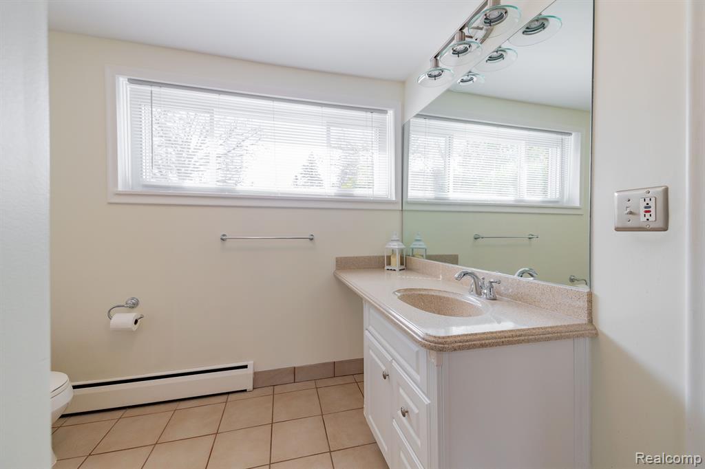 868 Helston Road Bloomfield Hills, MI 48304 - Photo 30 of 46 Gallery Image 30