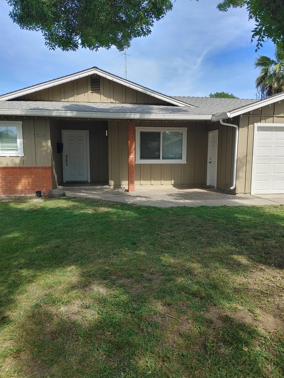 2502 Rose Avenue Modesto, CA 95355 - Photo 3 of 13