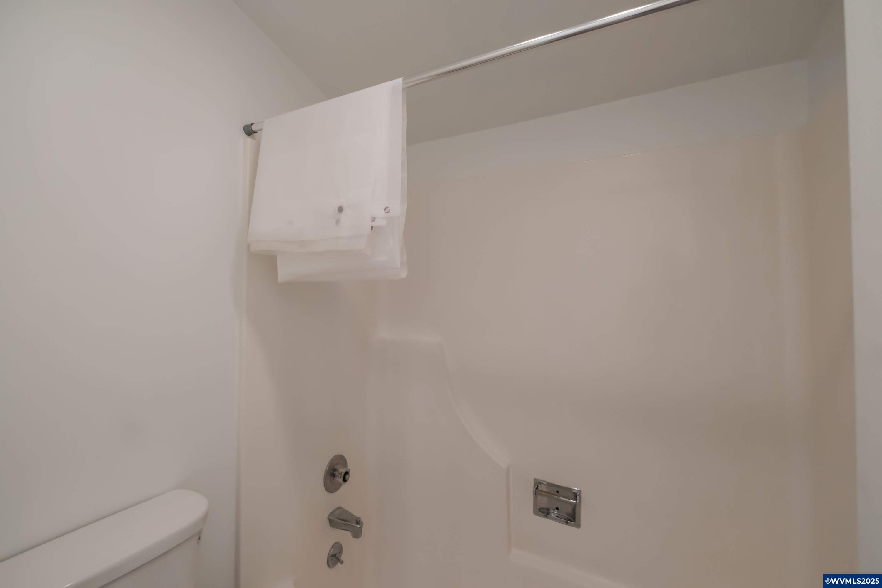 1600 Rhododendron Drive Florence, OR 97439 - Photo 17 of 46
