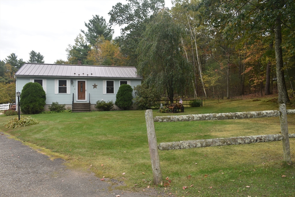 26 Mill Road North Brookfield, MA 01535 - Photo 4 of 21