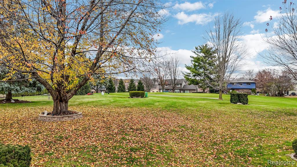 682 Heritage Lane Rochester Hills, MI 48309 - Photo 77 of 88