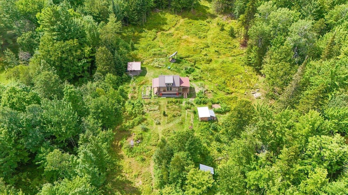 421 Rickaby Road Lowell, VT 05847 - Photo 6 of 58