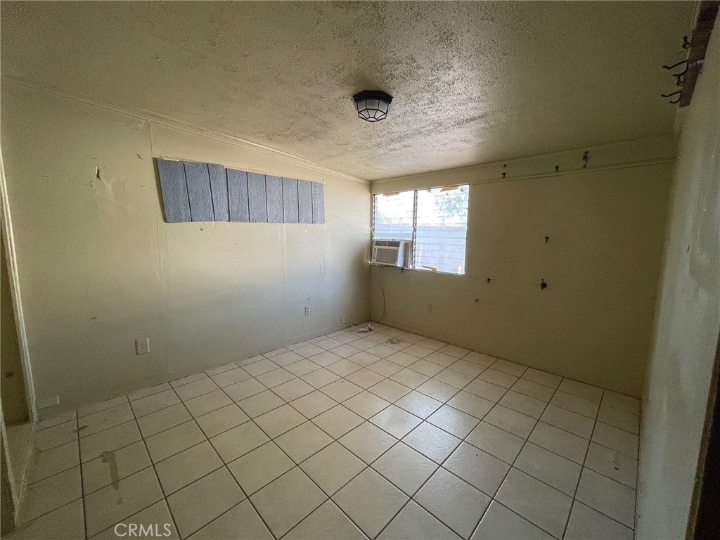 845 North Hagar Street San Fernando, CA 91340 - Photo 20 of 28 a view of an empty room