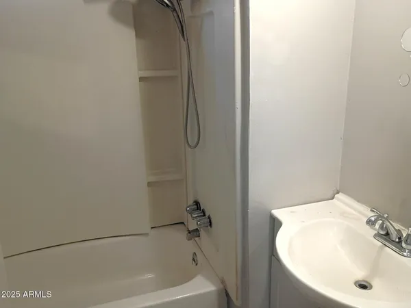 $980 | 21030 North 24th Avenue, Phoenix, AZ 85027