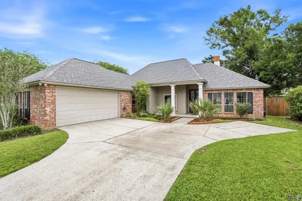 $350,000 | 13088 Dutchtown Lakes Drive, Geismar, LA 70734