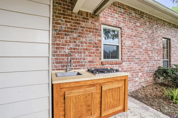 $350,000 | 13088 Dutchtown Lakes Drive, Geismar, LA 70734