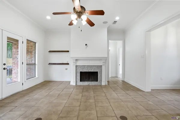 $350,000 | 13088 Dutchtown Lakes Drive, Geismar, LA 70734