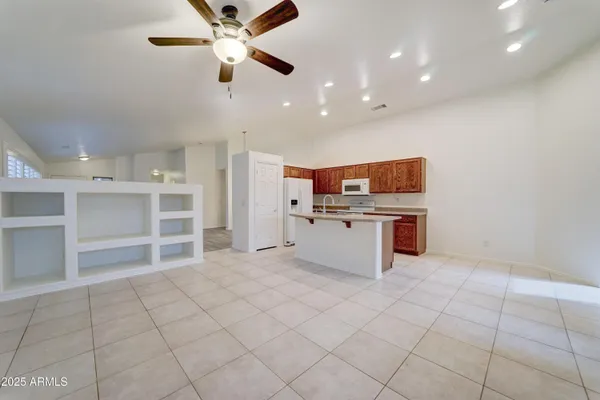 $1,850 | Undisclosed Address, Goodyear, AZ 85338