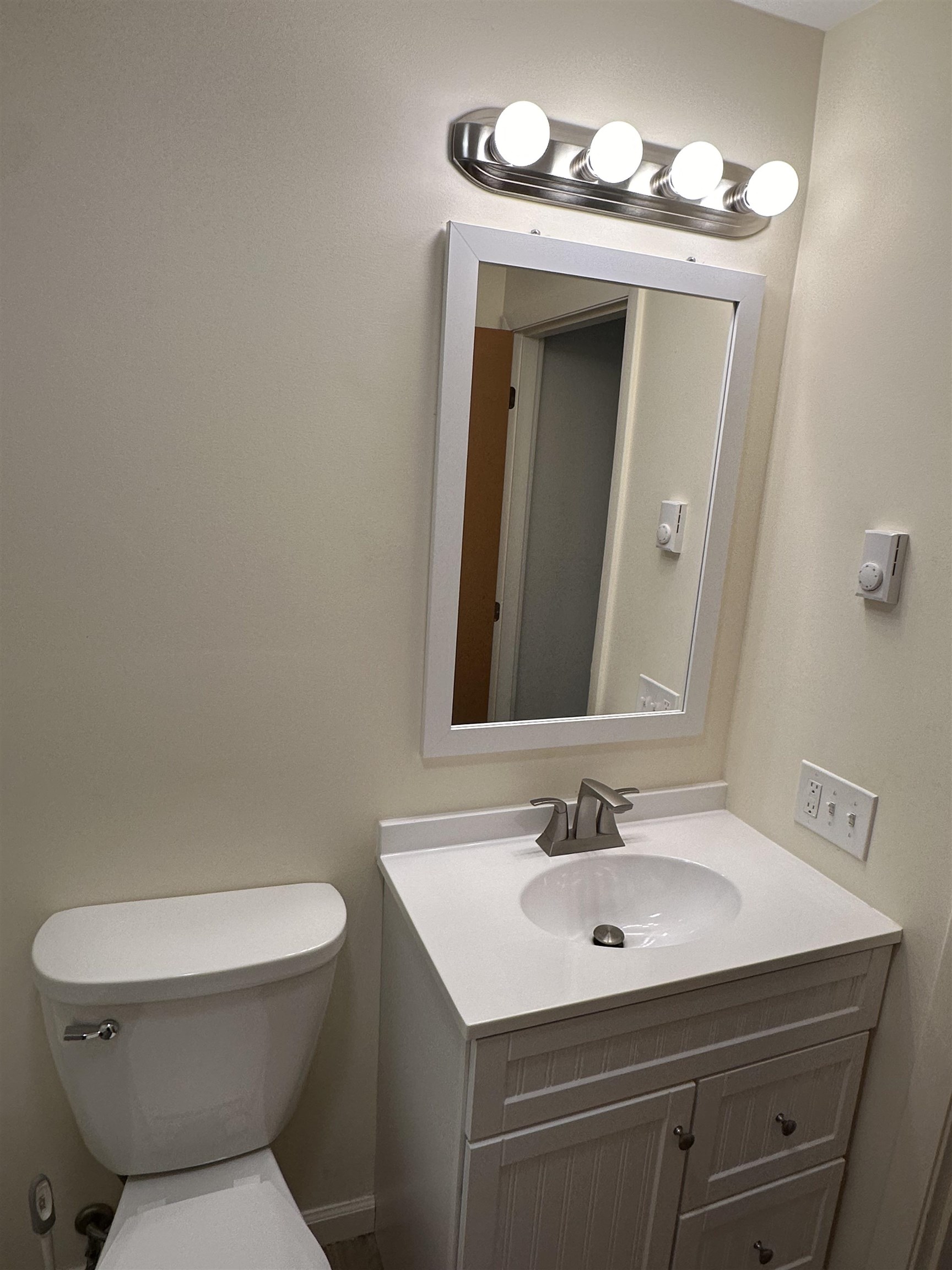 502 High Street, Unit 104 Hampton, NH 03842 - Photo 6 of 9